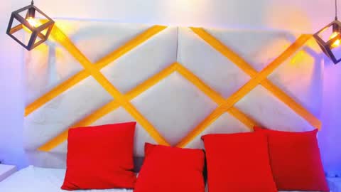 cami_rouxx online show from July 15, 8:36 pm