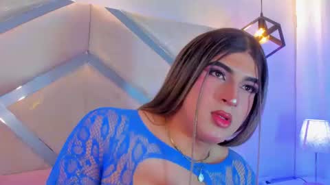 cami_rouxx online show from July 23, 1:58 am