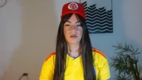 camilaparrisx online show from June 24, 2:42 am
