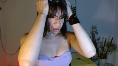 camilaparrisx online show from July 10, 7:56 am