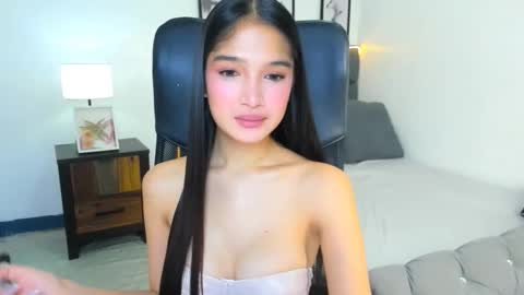 candiceferragamo online show from January 14, 5:33 pm