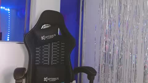 candy_giuliana21 online show from March 4, 1:23 am