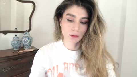 sara ivonne online show from July 2, 2:12 am
