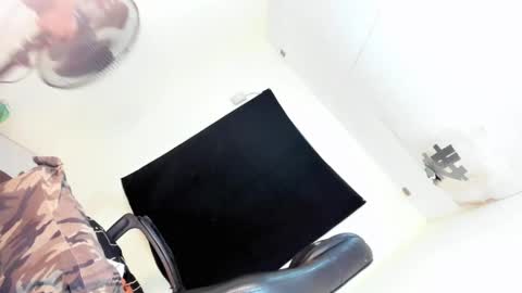 candyssluttt online show from May 7, 12:12 pm
