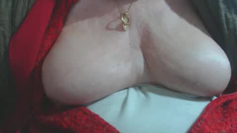 Cinzia  ex regina  online show from December 5, 8:15 pm