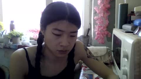 CarlyJoy online show from March 27, 8:37 am