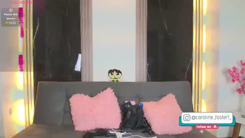 caroline_foster1 online show from July 7, 11:36 am
