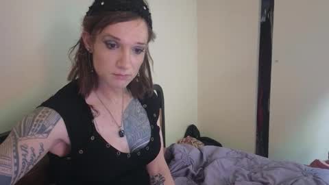 Cassiemichelle online show from March 16, 10:30 am