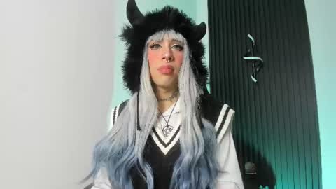Catt Noir online show from June 25, 8:24 pm