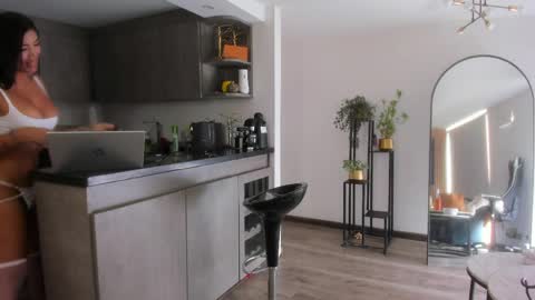 mia  sofiabohorquez INSTAGRAM online show from April 23, 3:47 pm