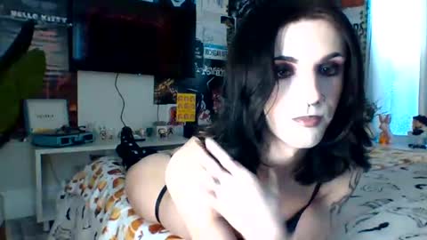 chanel2002 online show from October 29, 2:48 pm