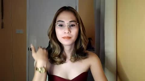 chelly4u69 online show from January 15, 4:44 am