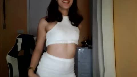 chelly4u69 online show from March 9, 2:26 am
