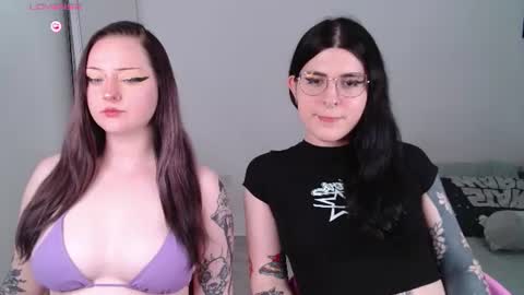 Chloe and Natalya online show from July 29, 10:30 pm