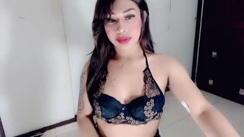 chocolatetriplex online show from June 11, 12:32 am