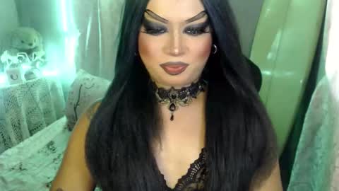 QUEEN CESS online show from June 11, 4:54 am
