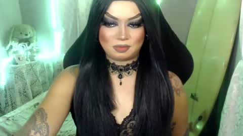 QUEEN CESS online show from June 12, 5:06 am