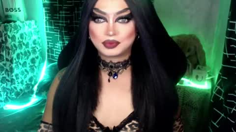 QUEEN CESS online show from July 28, 7:04 pm