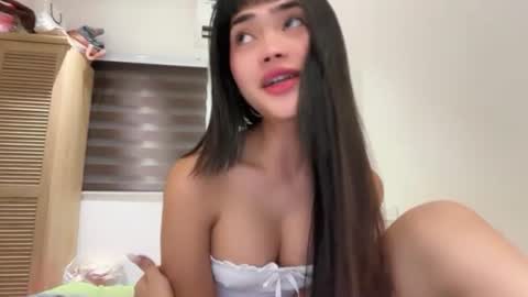 claire_siroksi online show from June 29, 5:34 pm