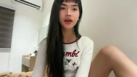 claire_siroksi online show from July 27, 11:06 am