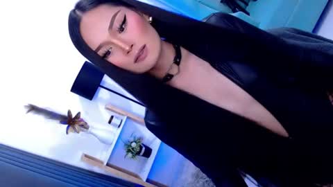 Cleo online show from July 30, 9:14 pm