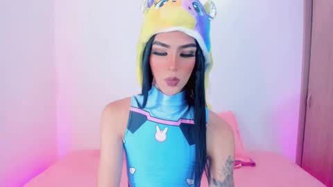 CLOE REMINTON online show from March 9, 3:44 am