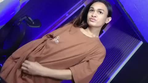 Delilah online show from August 3, 1:06 pm