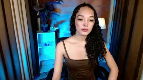 BBY CURLYHANNA online show from June 6, 10:44 am