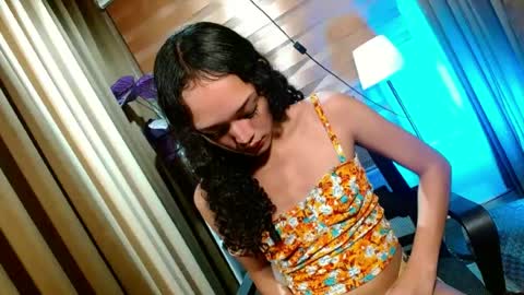 BBY CURLYHANNA online show from June 13, 3:56 pm