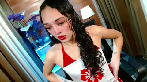 BBY CURLYHANNA online show from June 26, 11:03 am
