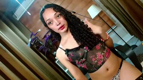BBY CURLYHANNA online show from July 28, 4:39 pm