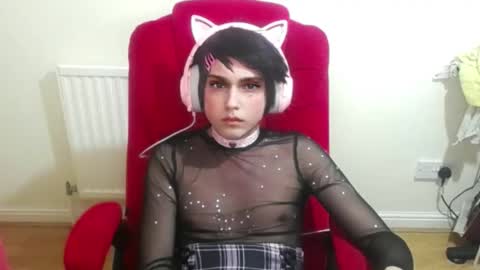 Snapshot of cutest_princess chatting on October 9, 10:00 pm cutest_princess online show from October 9, 10:00 pm