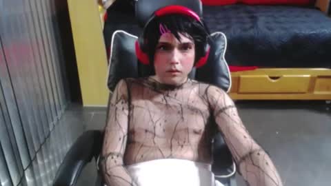 cutest_princess online show from April 16, 1:28 am