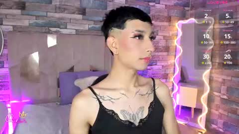 Cyrus online show from June 11, 12:03 pm