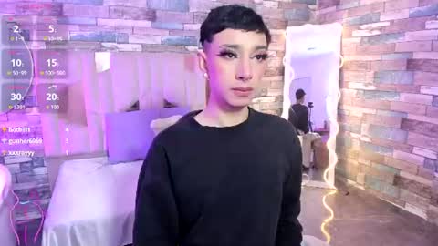Cyrus online show from June 18, 11:59 am