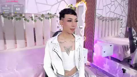 Cyrus online show from June 19, 7:51 pm
