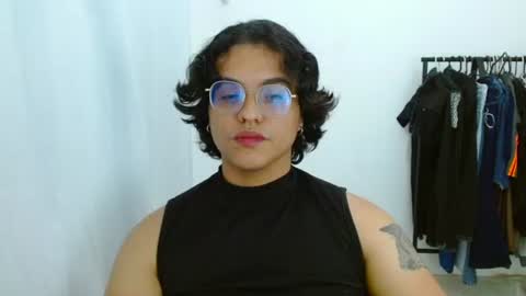 Diane Blosson online show from June 19, 1:32 am