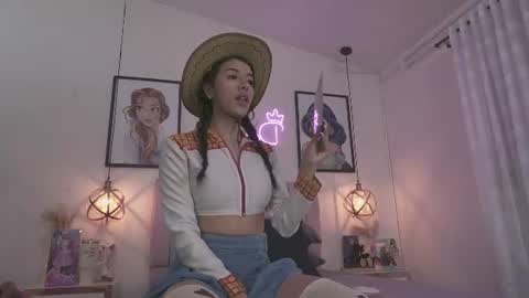   online show from June 13, 7:03 pm