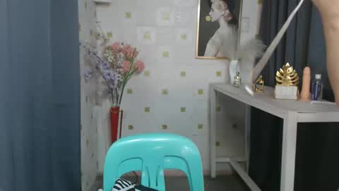 danicamiller online show from April 13, 8:02 pm