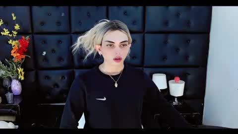 daniela_pink_ online show from March 2, 12:27 am