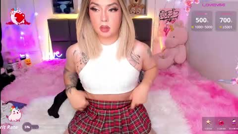 dannia_13 online show from June 5, 2:26 am