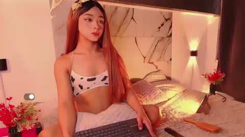  online show from June 13, 11:32 am