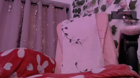  Candy   online show from July 1, 2:01 am