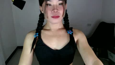 dazzzlingcarol online show from June 29, 10:15 am