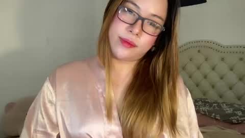 iyalicious online show from February 8, 7:59 pm