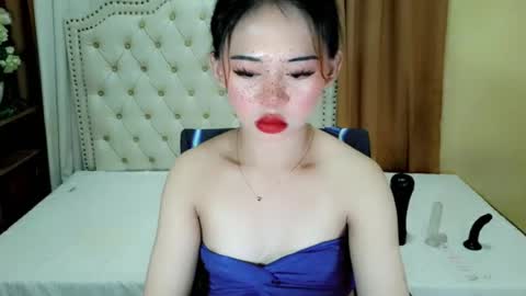 Sophie online show from July 18, 5:58 am