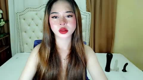 Sophie online show from August 3, 8:25 am