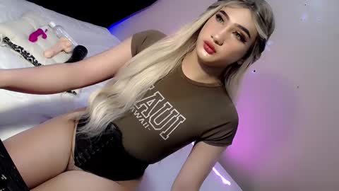 Chesca online show from December 10, 1:03 am