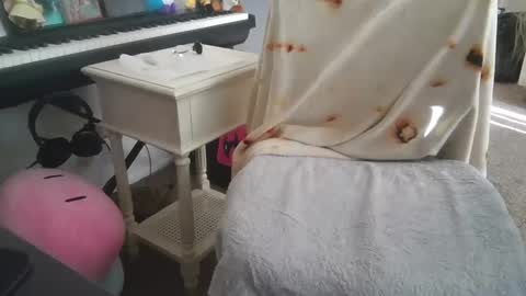 Demi online show from December 10, 8:49 pm