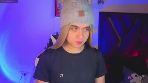 Derek independent online show from November 10, 10:55 pm